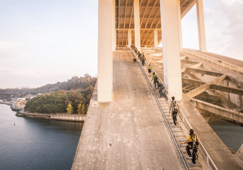 Escalade de pont à Porto